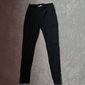 Black leggings with pockets